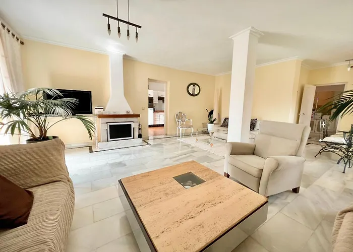 Beautiful Close To Puerto Banús By Villa Marbella